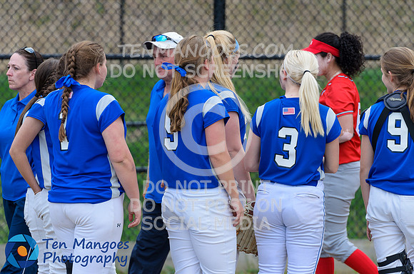 Auburn vs Southbridge Varsity Softball 2018-0154
