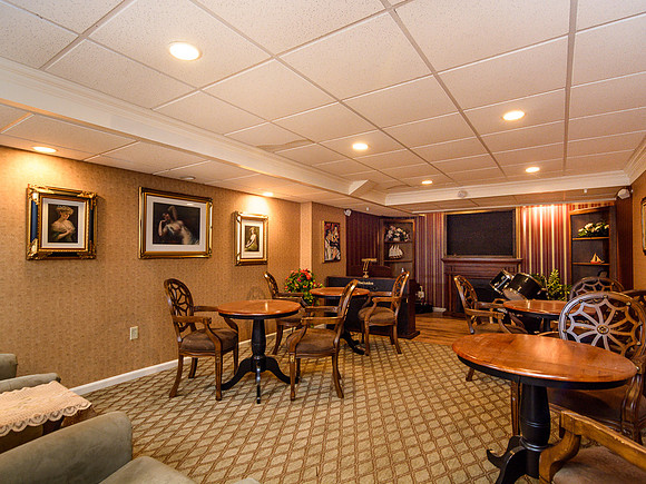 84 Ashburnham 2019-0029